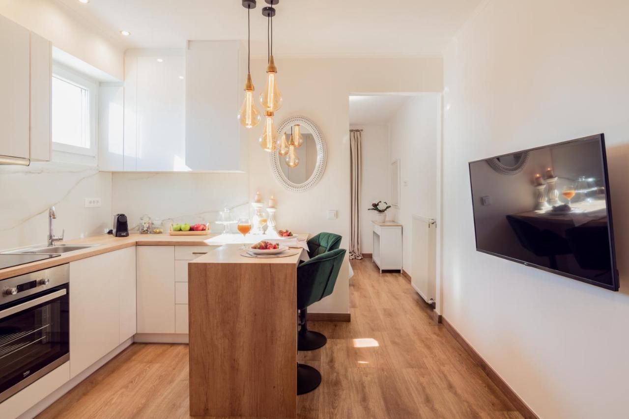 Maison Downtown Luxury Apartments! Закинтос Экстерьер фото